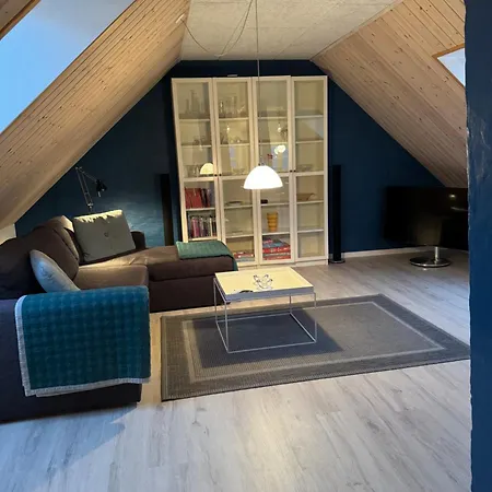 Hyggelig Feriebolig Med Havudsigt * Marstal